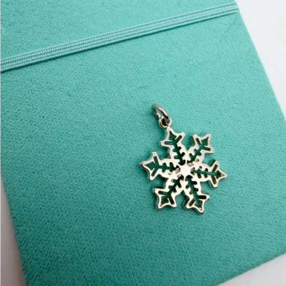Tiffany & Co. Euc snowflake charm sterling silver - Picture 2 of 4